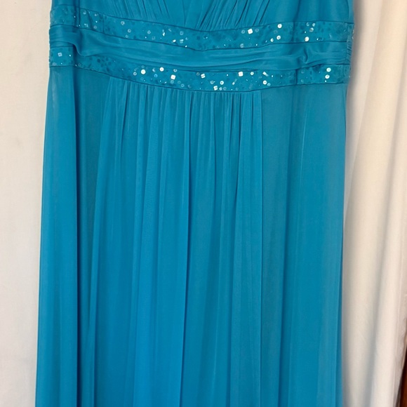 David's Bridal Turquoise Full Length Dress - Picture 1 of 13